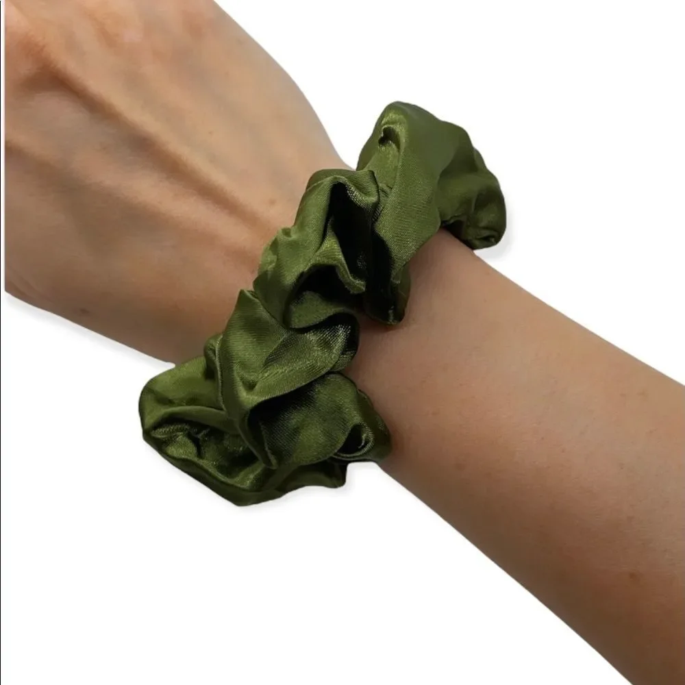 NWT Wool + Pepper Co. Satin Scrunchie - Olive Green - Picture 2 of 3